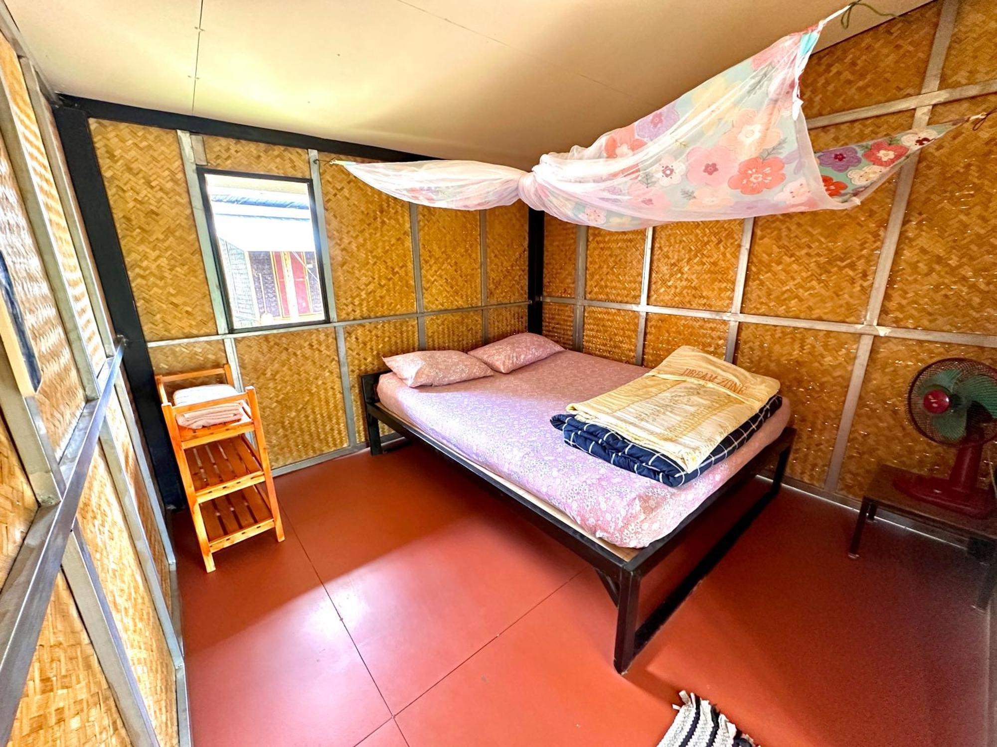 Twin Hut Hotel Пай Екстериор снимка